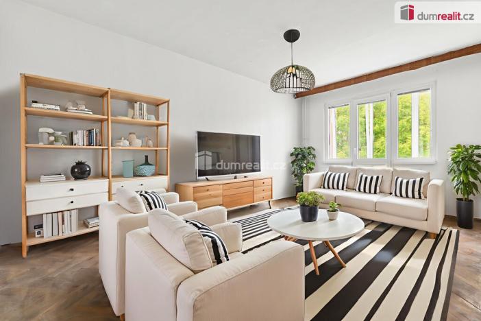 Prodej bytu 3+1, Ostrov, Kollárova, 70 m2