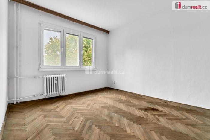 Prodej bytu 3+1, Ostrov, Kollárova, 70 m2