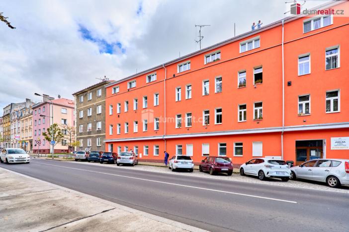 Prodej bytu 2+1, Karlovy Vary - Rybáře, Sokolovská, 74 m2