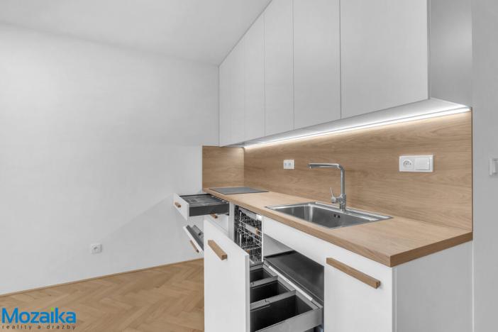 Pronájem bytu 3+kk, Lanškroun - Lanškroun-Vnitřní Město, nám. J. M. Marků, 65 m2