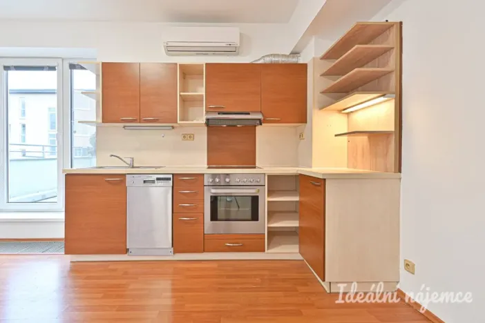 Pronájem bytu 3+kk, Brno - Bystrc, Chudčická, 73 m2