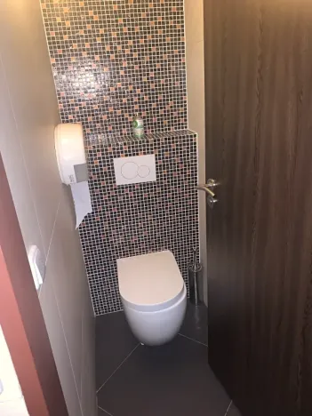 Pronájem ordinace, Praha - Vinohrady, Chrudimská, 360 m2