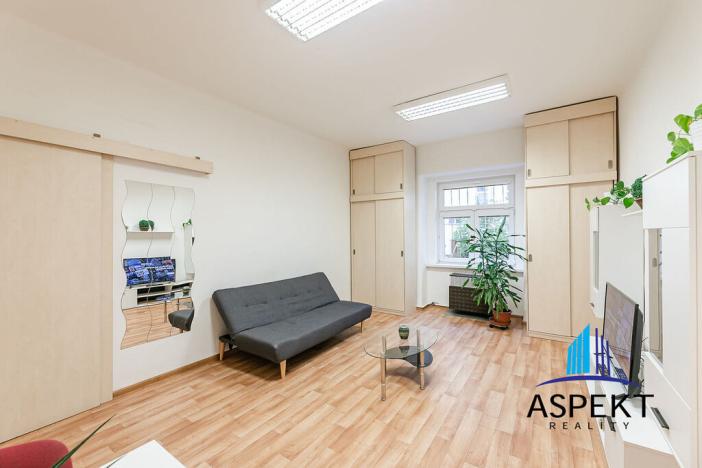 Prodej bytu 2+kk, Praha - Holešovice, Schnirchova, 52 m2