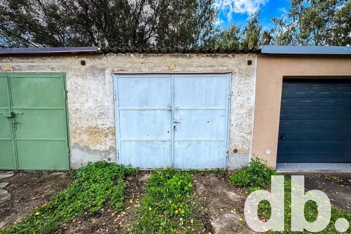 Prodej garáže, Karlovy Vary, V Lučinách, 22 m2