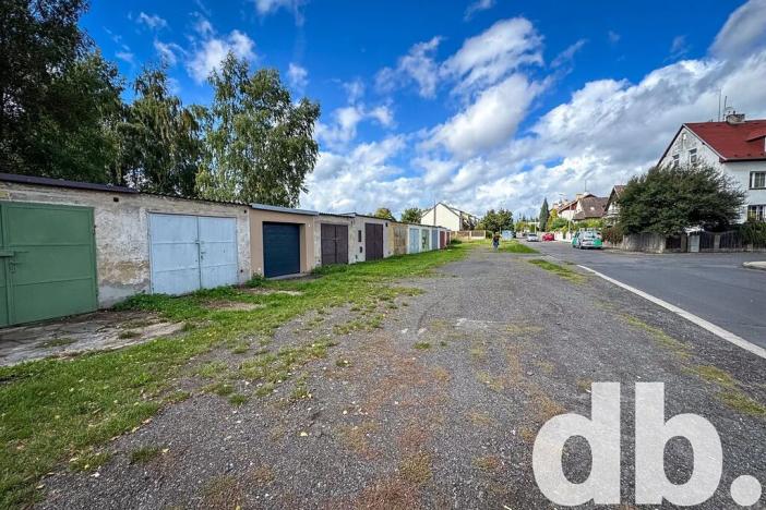 Prodej garáže, Karlovy Vary, V Lučinách, 22 m2