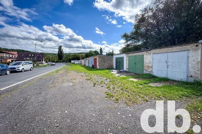 Prodej garáže, Karlovy Vary, V Lučinách, 22 m2