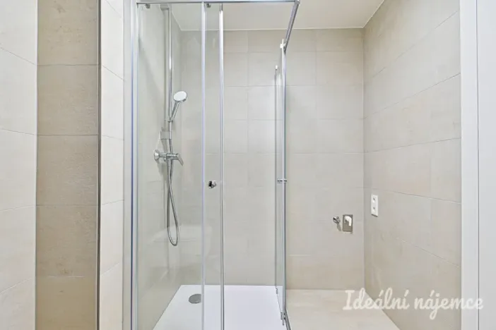 Pronájem bytu 2+kk, Brno - Komín, Bystrcká, 49 m2