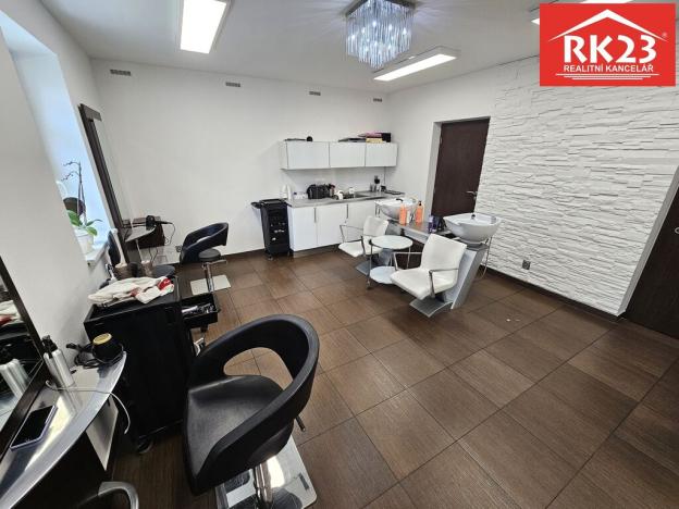 Pronájem obchodního prostoru, Mariánské Lázně, Ruská, 40 m2