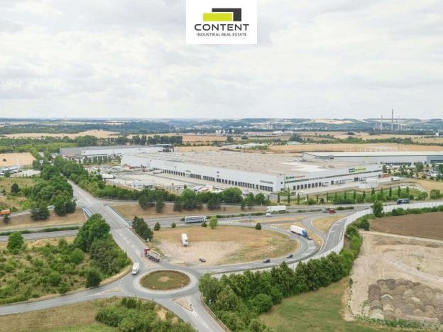 Pronájem skladu, Kozomín, 2000 m2