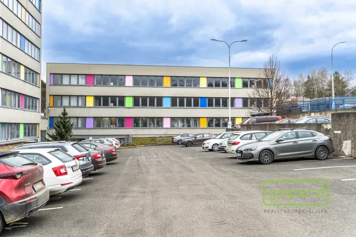 Pronájem kanceláře, Praha - Motol, Plzeňská, 213 m2