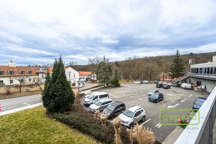 Pronájem kanceláře, Praha - Motol, Plzeňská, 213 m2