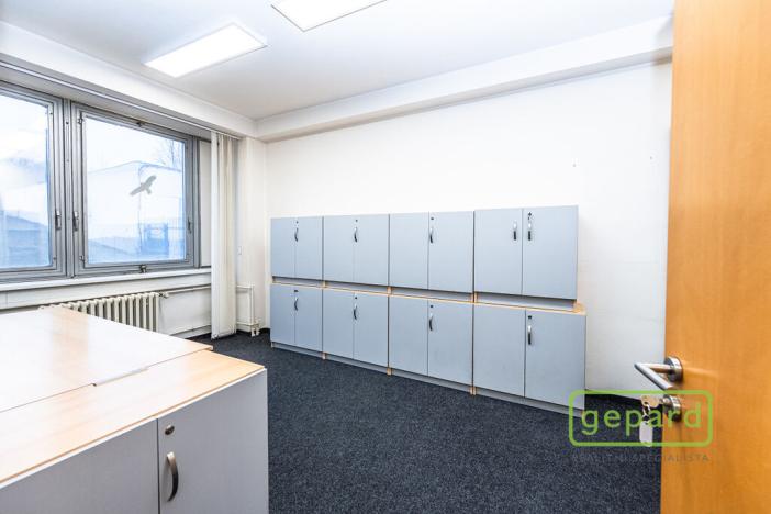 Pronájem kanceláře, Praha - Motol, Plzeňská, 132 m2