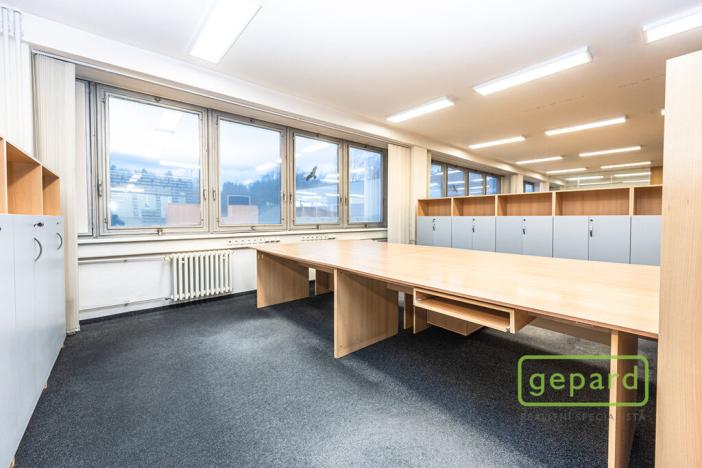 Pronájem kanceláře, Praha - Motol, Plzeňská, 132 m2