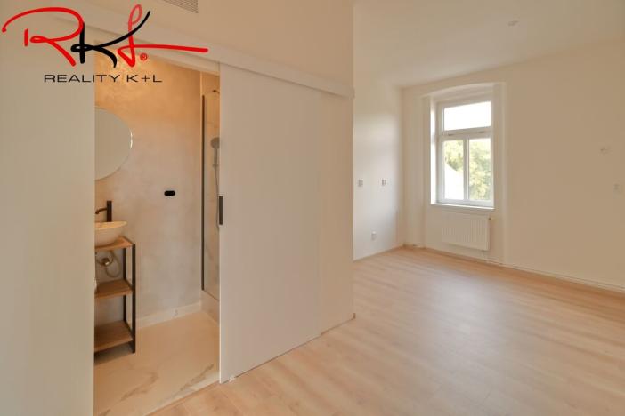 Prodej bytu 3+1, Veltrusy, Komenského, 65 m2