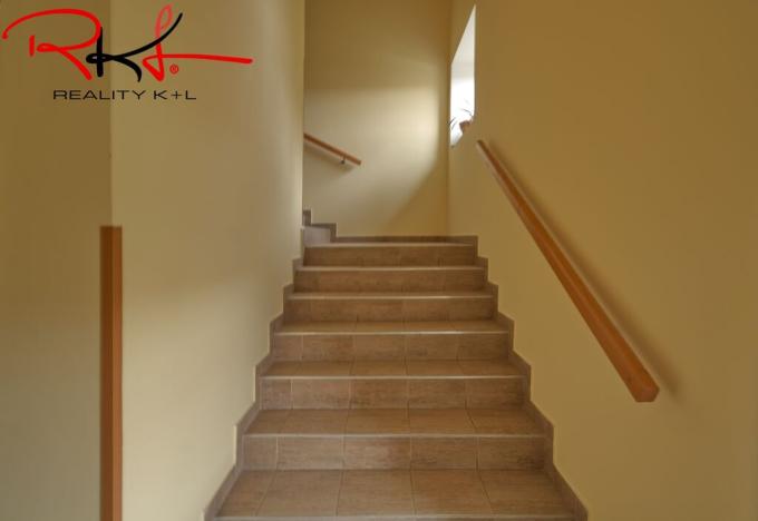 Prodej bytu 3+1, Veltrusy, Komenského, 65 m2