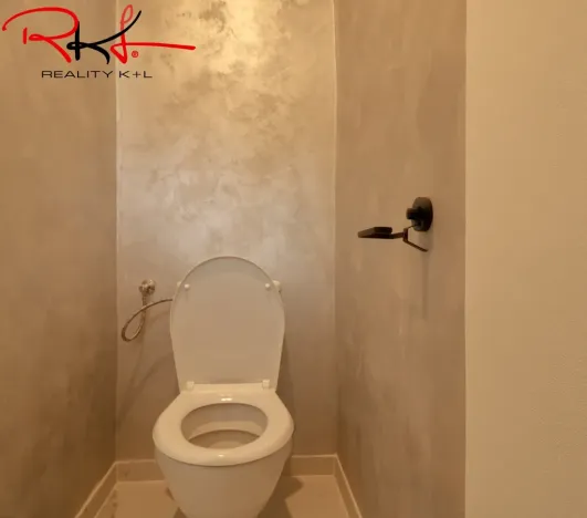 Prodej bytu 3+1, Veltrusy, Komenského, 65 m2