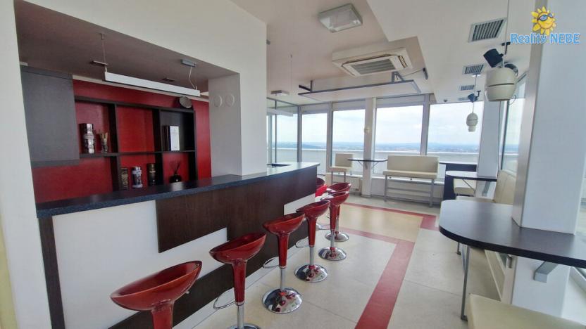 Pronájem obchodního prostoru, Brno - Lesná, Majdalenky, 214 m2