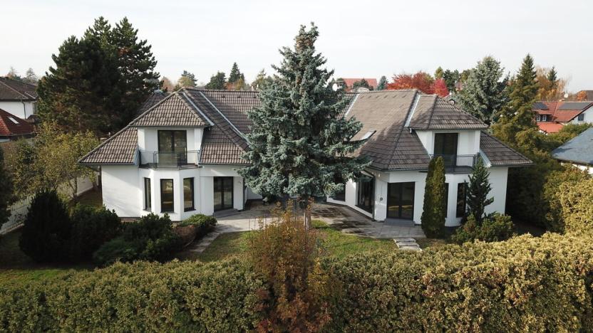 Prodej vícegeneračního domu, Šestajovice, Ve Vilkách, 460 m2