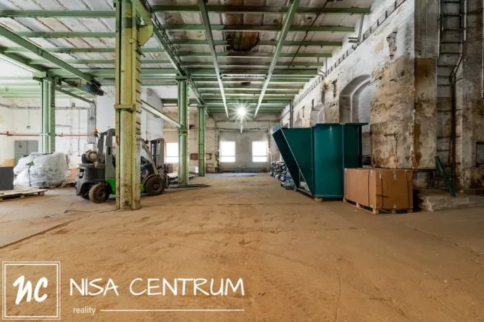 Pronájem výrobních prostor, Hostinné, Nádražní, 6000 m2