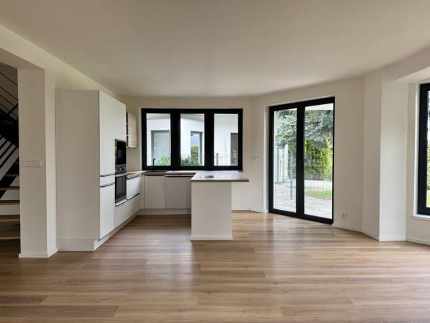 Prodej rodinného domu, Šestajovice, Ve Vilkách, 230 m2