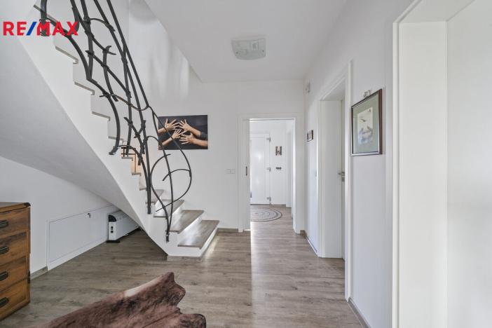 Prodej rodinného domu, Stěžery - Stěžírky, 215 m2