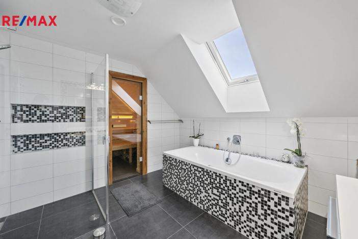 Prodej rodinného domu, Stěžery - Stěžírky, 215 m2