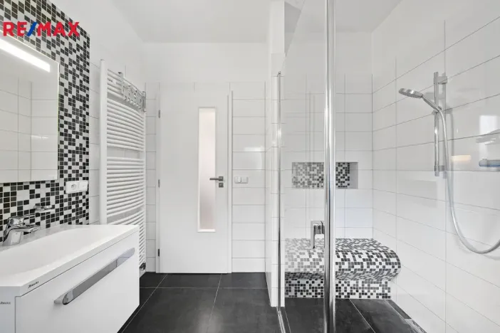 Prodej rodinného domu, Stěžery - Stěžírky, 215 m2