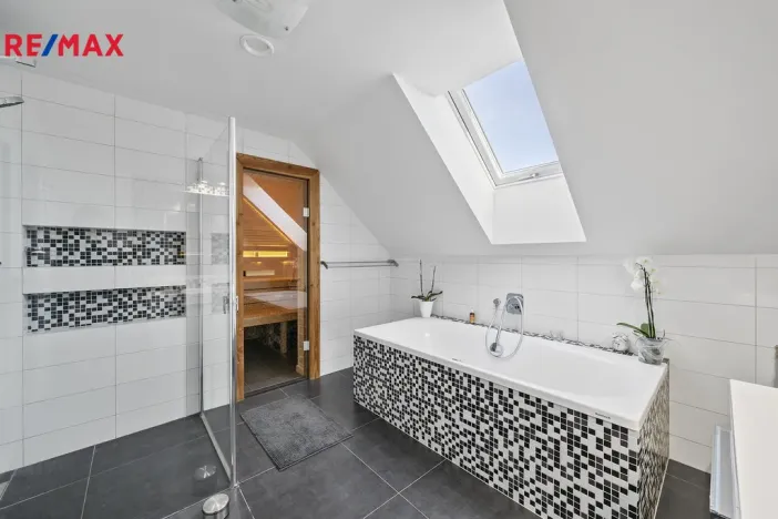 Prodej rodinného domu, Stěžery - Stěžírky, 215 m2