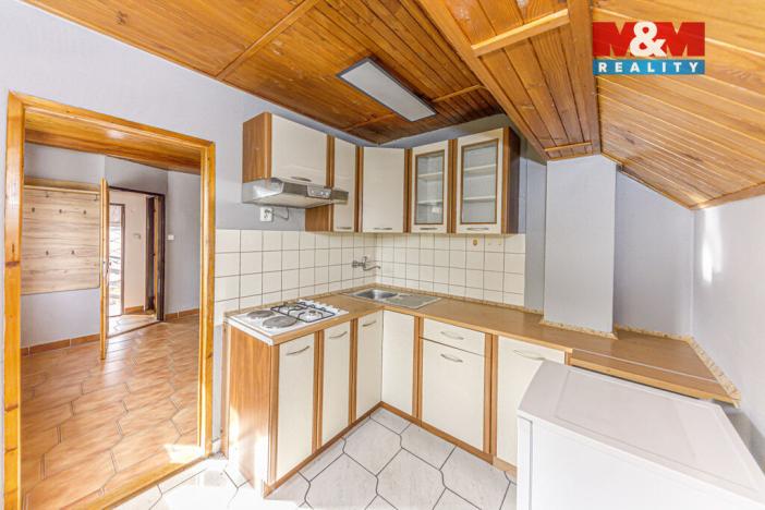 Pronájem bytu 2+1, Pardubice - Trnová, Bohdanečská, 42 m2