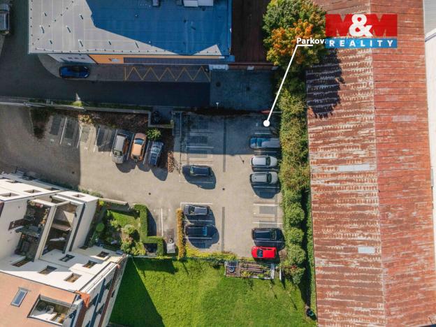 Prodej bytu 2+kk, Klatovy - Klatovy III, Husovo náměstí, 78 m2