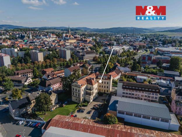 Prodej bytu 2+kk, Klatovy - Klatovy III, Husovo náměstí, 78 m2