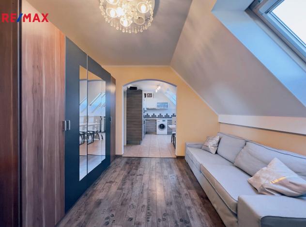 Prodej bytu 2+kk, Nupaky, U Školky, 50 m2