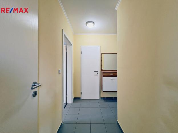 Prodej bytu 2+kk, Nupaky, U Školky, 50 m2