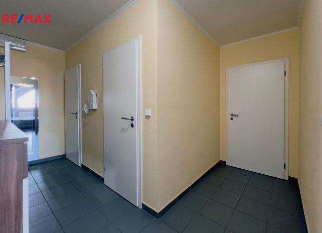 Prodej bytu 2+kk, Nupaky, U Školky, 50 m2