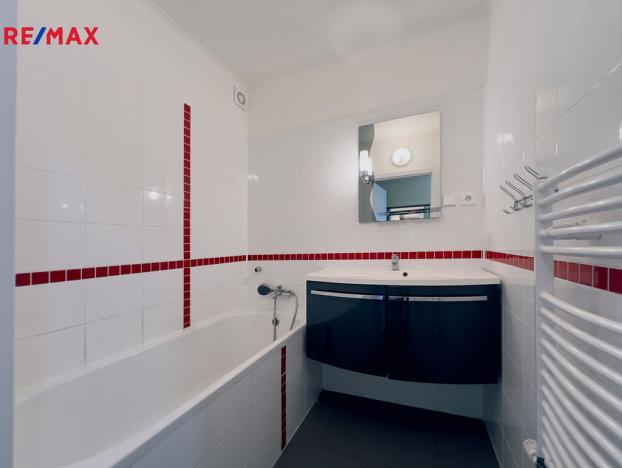 Prodej bytu 2+kk, Nupaky, U Školky, 50 m2