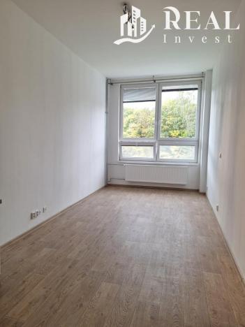 Pronájem bytu 1+kk, Meziboří, nám. 8. května, 30 m2