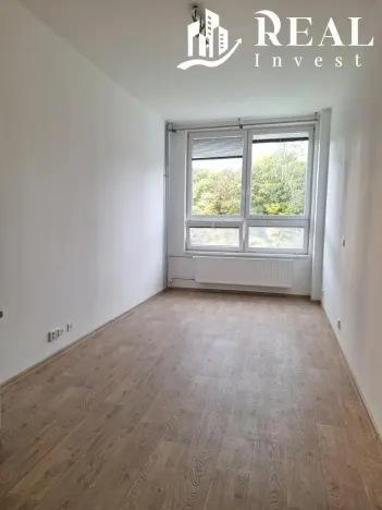 Pronájem bytu 1+kk, Meziboří, nám. 8. května, 30 m2