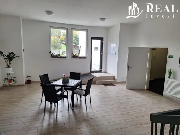 Pronájem bytu 1+kk, Meziboří, nám. 8. května, 30 m2