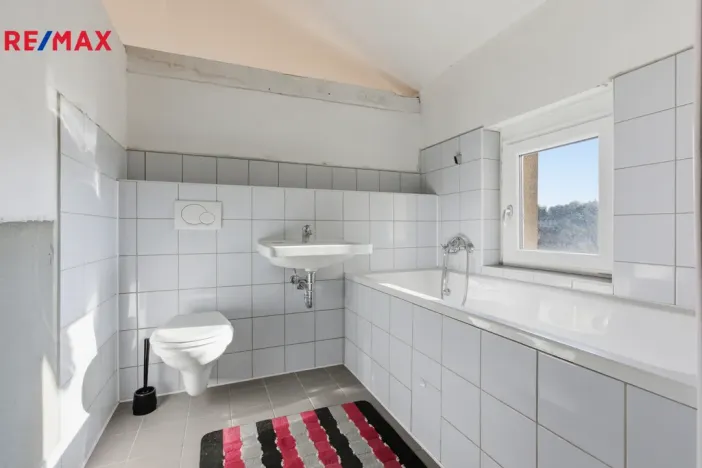 Prodej bytu 4+1, Karlovy Vary, Bulharská, 130 m2