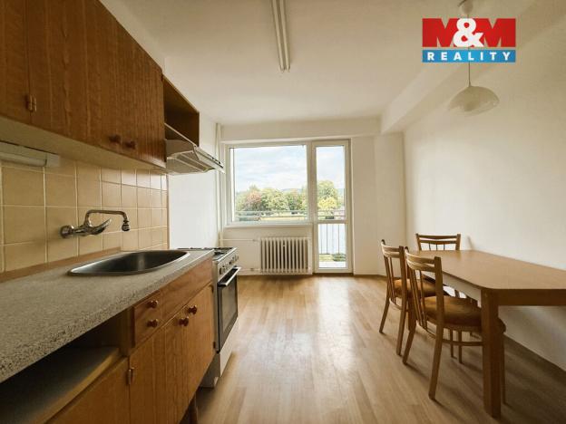 Pronájem atypického bytu, Jablonec nad Nisou - Jablonecké Paseky, Pasecké náměstí, 72 m2