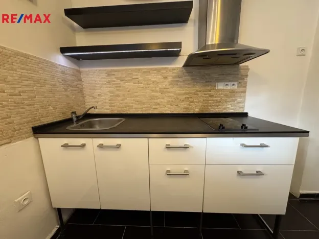 Prodej bytu 1+kk, Olomouc, Wolkerova, 33 m2