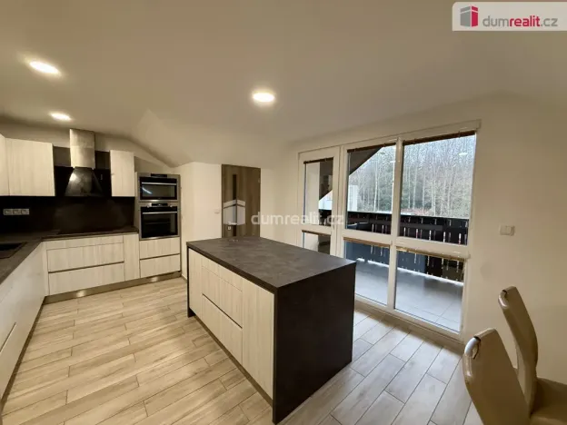 Pronájem bytu 4+kk, Mariánské Lázně, třída Vítězství, 202 m2