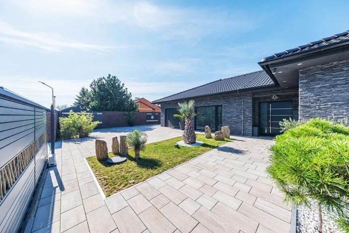 Prodej rodinného domu, Opolany, 241 m2