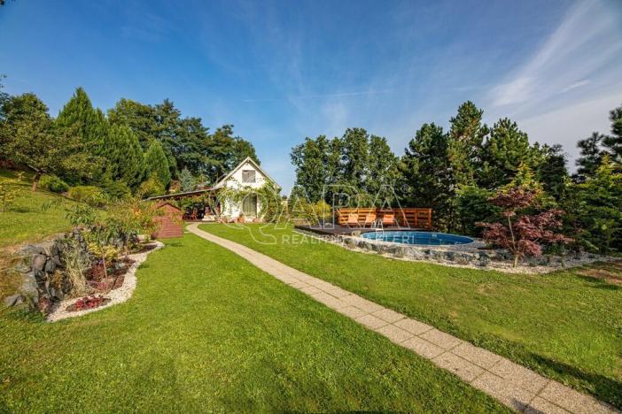 Prodej pozemku pro bydlení, Mnichovice, Skuhrovecká, 2043 m2