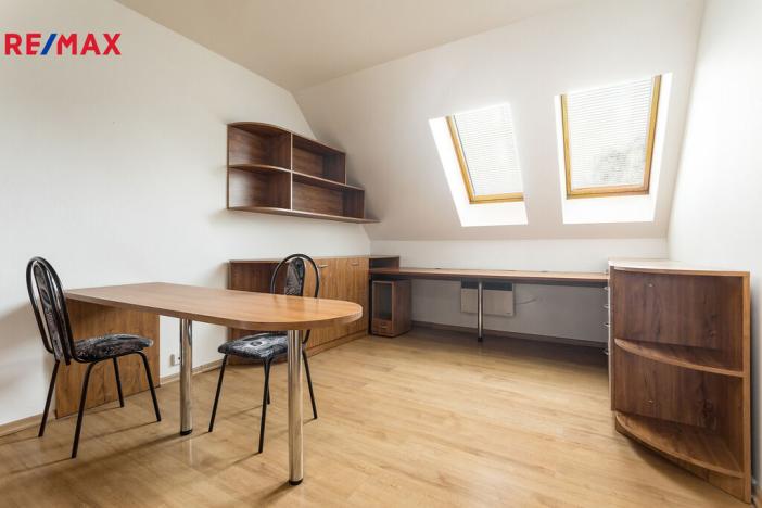 Pronájem kanceláře, Paskov, Místecká, 200 m2