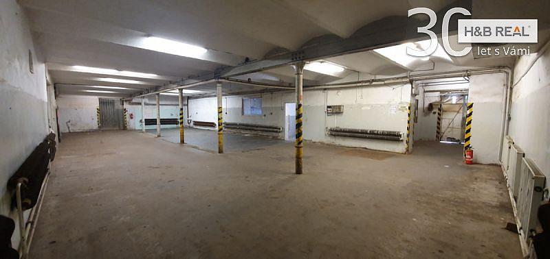Pronájem skladu, Vsetín, 550 m2