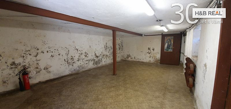 Pronájem skladu, Vsetín, 550 m2