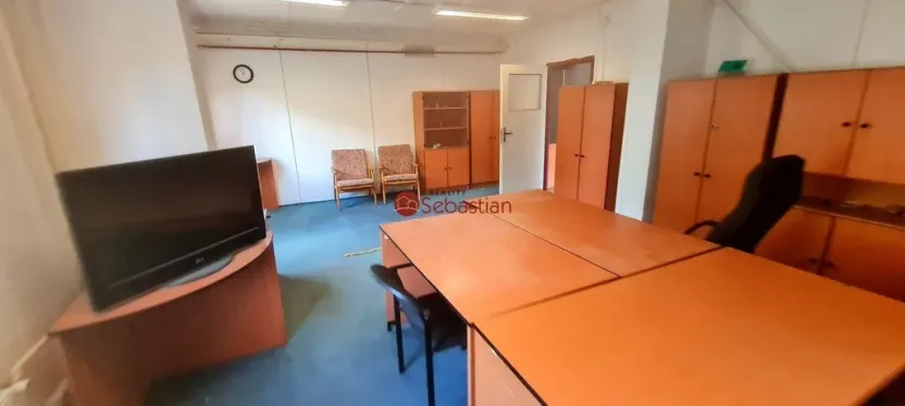 Pronájem kanceláře, Hradec Králové - Třebeš, V Mlejnku, 50 m2