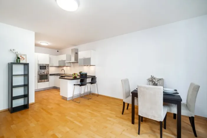 Pronájem bytu 3+kk, Praha - Vinohrady, U Zvonařky, 90 m2