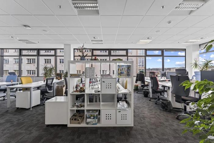 Pronájem kanceláře, Praha - Holešovice, U garáží, 436 m2